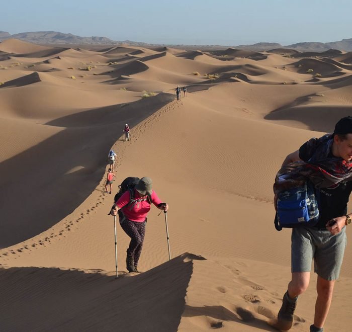 senderismo-en-el-desierto